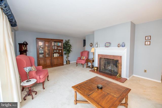 8810 TYSON RD, Glenside, PA 19038