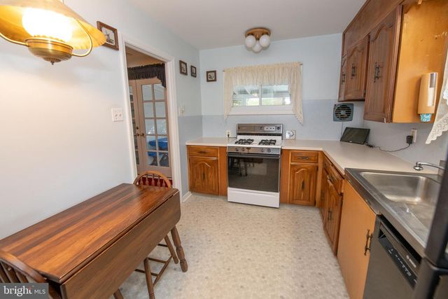 8810 TYSON RD, Glenside, PA 19038