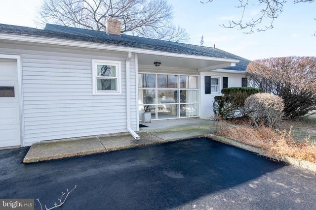 8810 TYSON RD, Glenside, PA 19038