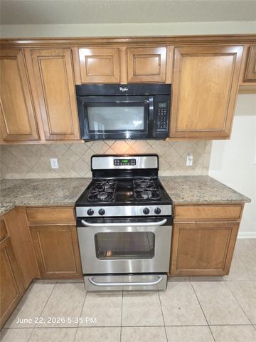 17711 Barton Point Lane, Richmond, TX 77407