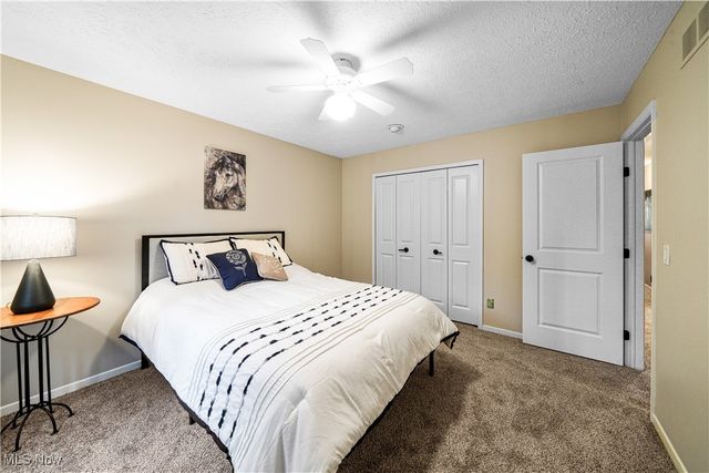 8266 Pebble Creek Court, Chagrin Falls, OH 44023