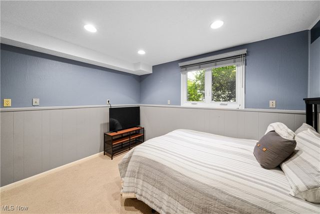 8266 Pebble Creek Court, Chagrin Falls, OH 44023