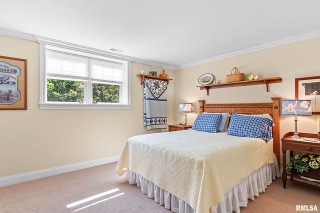 9300 N State Route 124, Sherman, IL 62684
