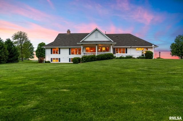 9300 N State Route 124, Sherman, IL 62684