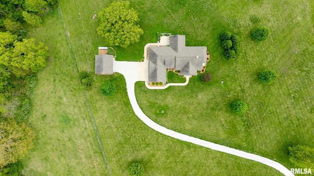 9300 N State Route 124, Sherman, IL 62684
