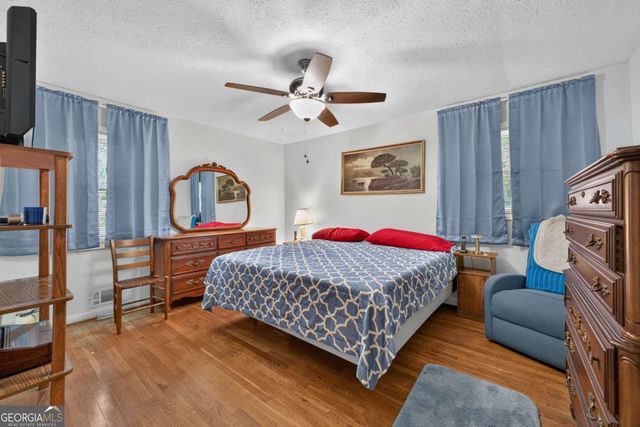 3008 Thornberry Lane SW, Atlanta, GA 30331