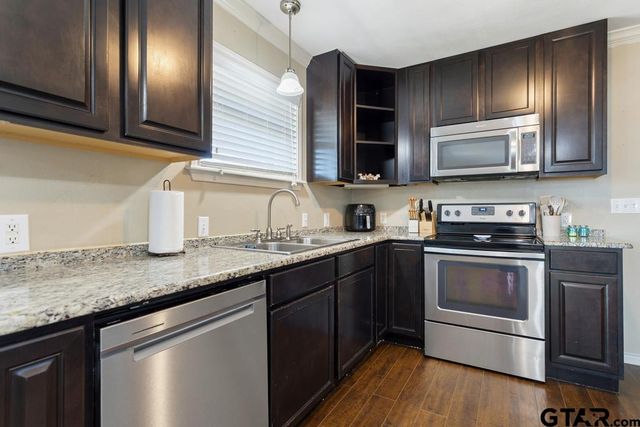 116 Magnolia St., Van, TX 75790