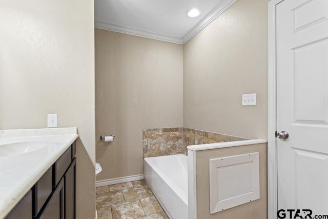 116 Magnolia St., Van, TX 75790