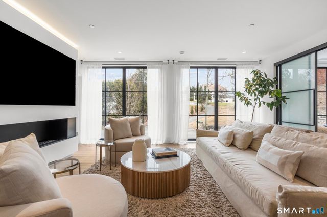 41 Richmondville Avenue Duplex 1, Westport, CT 06880