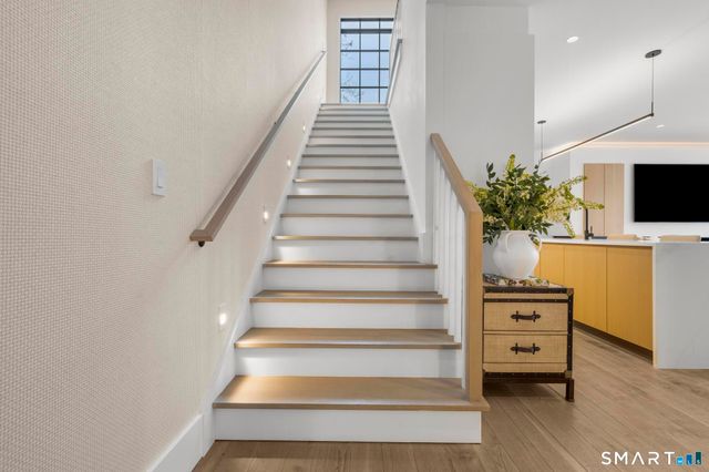 41 Richmondville Avenue Duplex 1, Westport, CT 06880