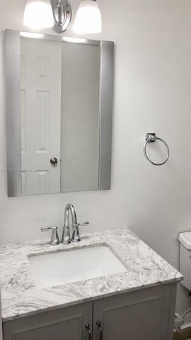 488 NW 165th St Road B-112, Miami, FL 33169