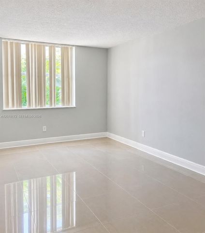 488 NW 165th St Road B-112, Miami, FL 33169