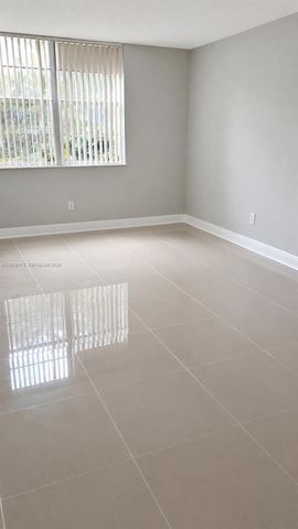 488 NW 165th St Road B-112, Miami, FL 33169