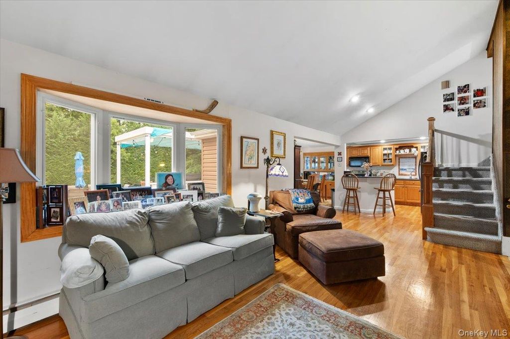 9 Donald Drive, Old Bethpage, NY 11804 — photo 5