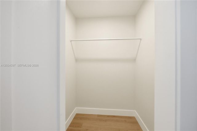 2731 NE 52nd St, Lighthouse Point, FL 33064
