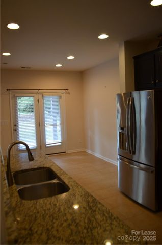 5230 Poplar Knoll Drive, Matthews, NC 28105