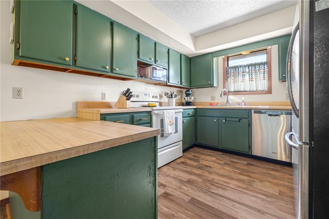 1208 N Spruce Street, Harrison, AR 72601