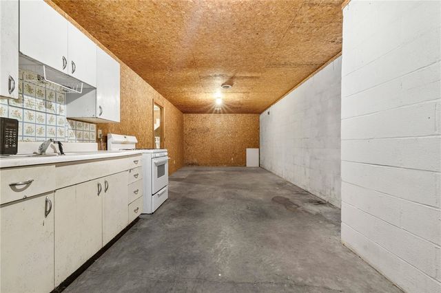 1208 N Spruce Street, Harrison, AR 72601