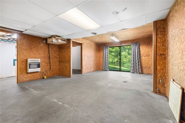 1208 N Spruce Street, Harrison, AR 72601