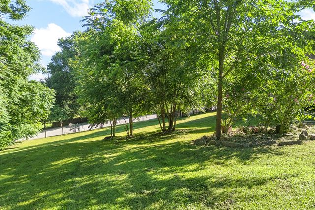 1208 N Spruce Street, Harrison, AR 72601
