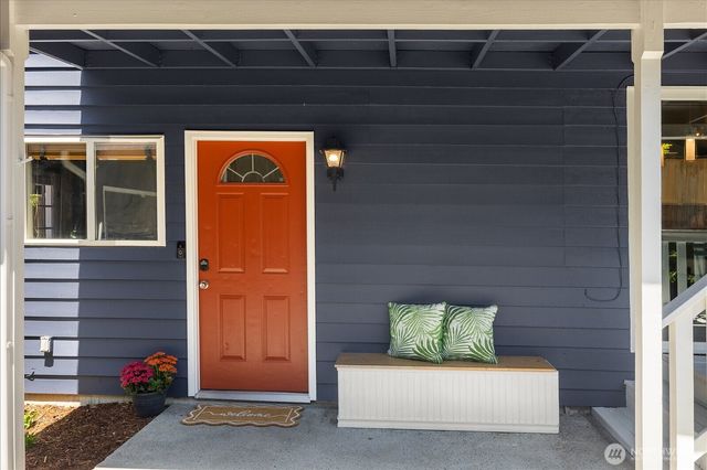 22320 93rd Place W, Edmonds, WA 98020