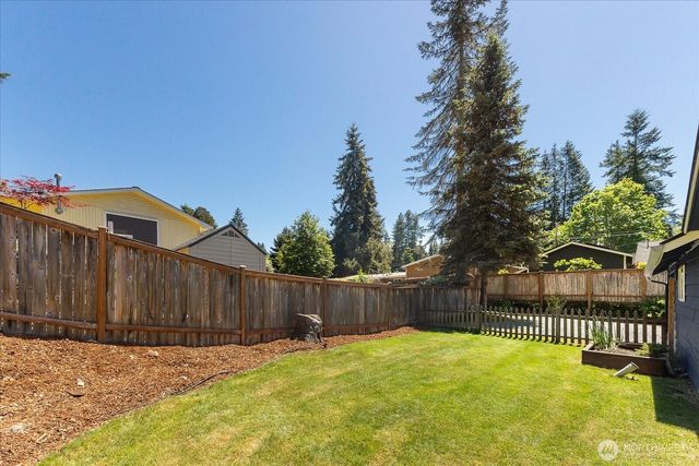 22320 93rd Place W, Edmonds, WA 98020