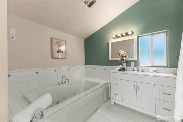 22320 93rd Place W, Edmonds, WA 98020