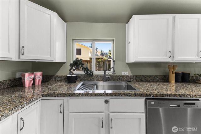 22320 93rd Place W, Edmonds, WA 98020