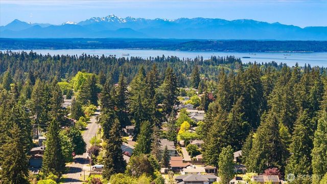 22320 93rd Place W, Edmonds, WA 98020