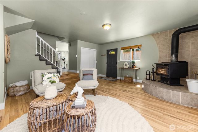 22320 93rd Place W, Edmonds, WA 98020