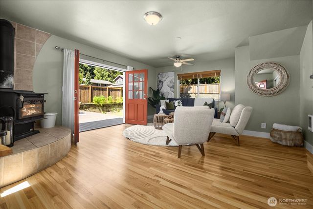 22320 93rd Place W, Edmonds, WA 98020