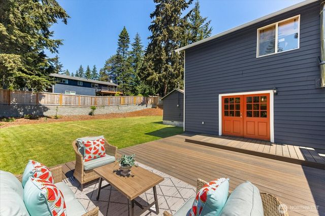 22320 93rd Place W, Edmonds, WA 98020