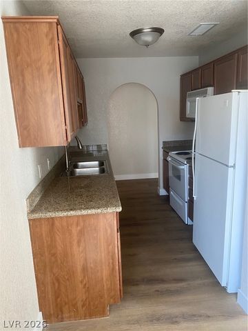 1826 North Decatur Boulevard 101, Las Vegas, NV 89108