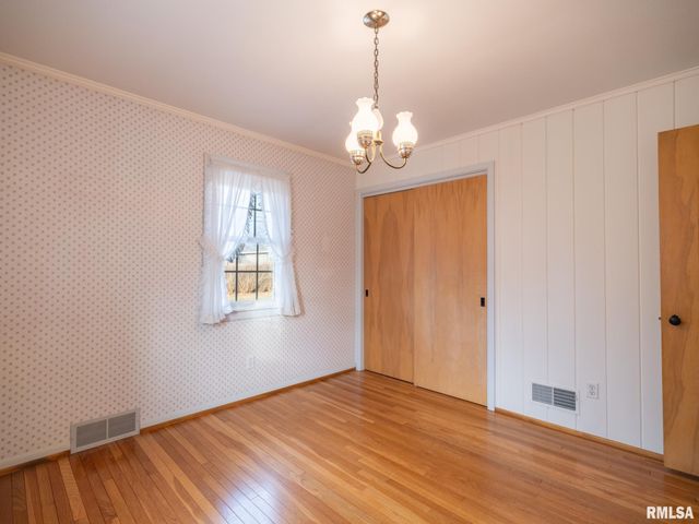 1813 W CHRISTINE Avenue, Peoria, IL 61614