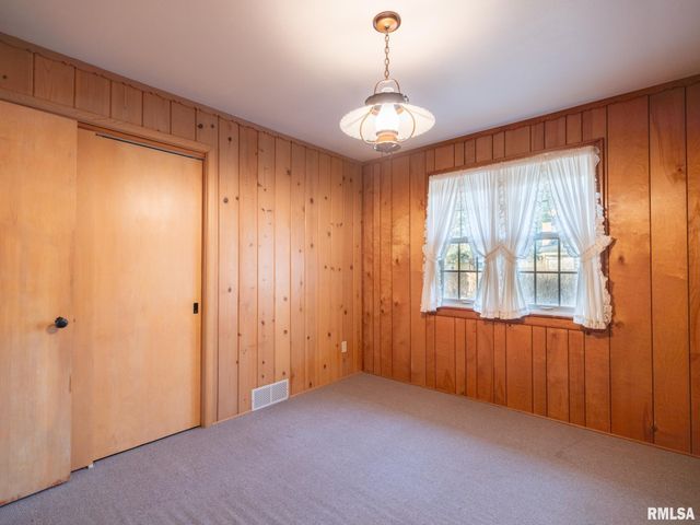 1813 W CHRISTINE Avenue, Peoria, IL 61614