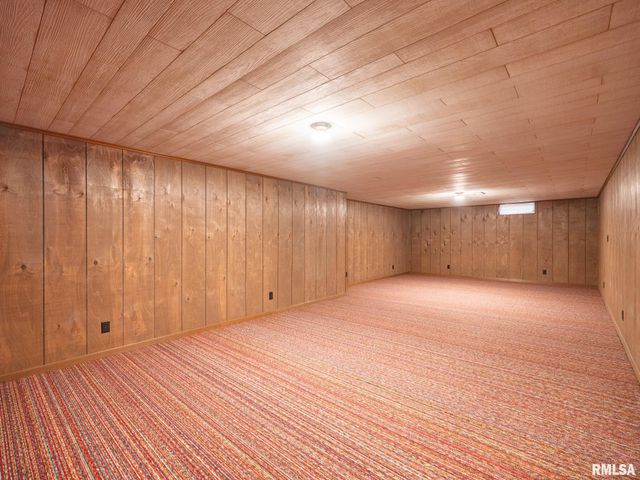 1813 W CHRISTINE Avenue, Peoria, IL 61614