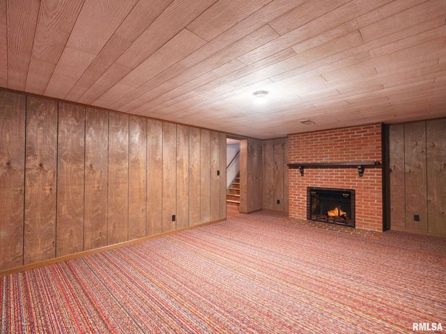 1813 W CHRISTINE Avenue, Peoria, IL 61614