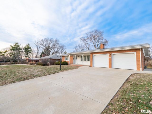 1813 W CHRISTINE Avenue, Peoria, IL 61614
