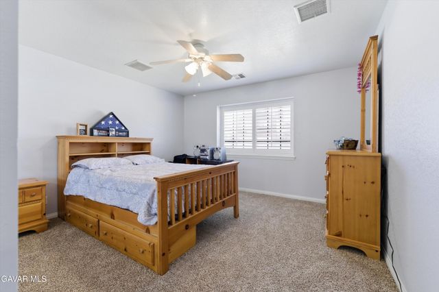 2837 Ash Glen Avenue, Lancaster, CA 93536