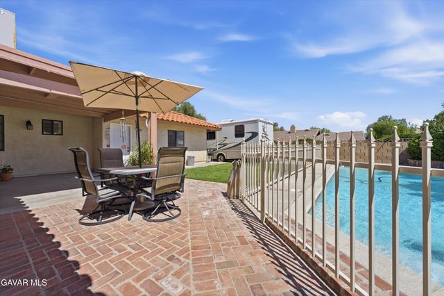 2837 Ash Glen Avenue, Lancaster, CA 93536