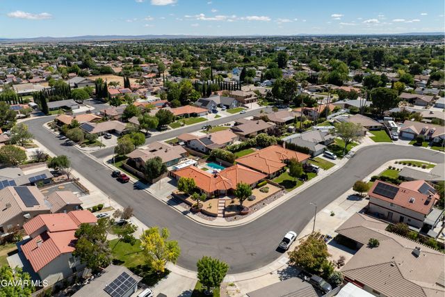 2837 Ash Glen Avenue, Lancaster, CA 93536