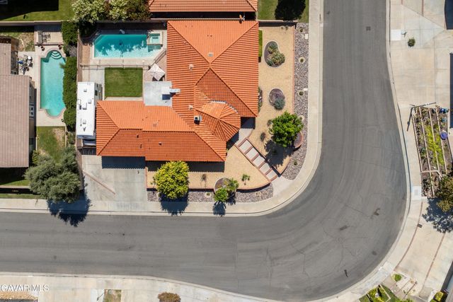 2837 Ash Glen Avenue, Lancaster, CA 93536