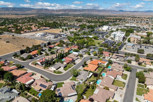 2837 Ash Glen Avenue, Lancaster, CA 93536