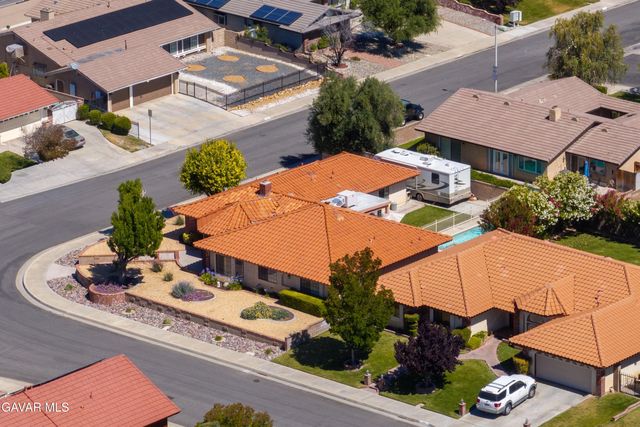 2837 Ash Glen Avenue, Lancaster, CA 93536