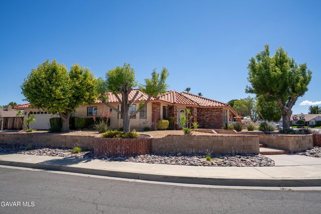 2837 Ash Glen Avenue, Lancaster, CA 93536