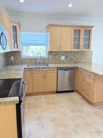 3660 NW 15th St, Miami, FL 33125