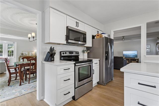 810 Bishop CT, Newport News, VA 23602