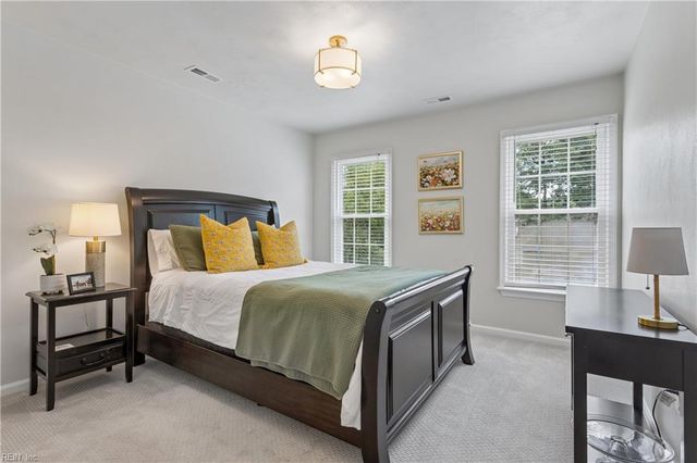 810 Bishop CT, Newport News, VA 23602