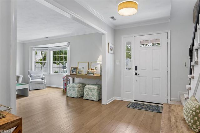 810 Bishop CT, Newport News, VA 23602