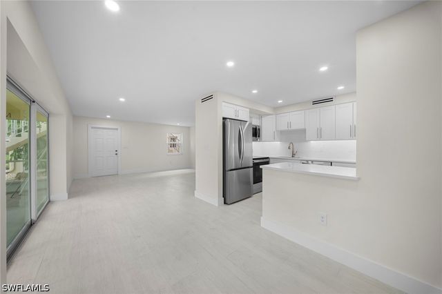 1155 Sandpiper ST G1, Naples, FL 34102